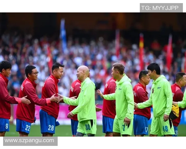 香港足球明星莅临榕江传授技艺助力青少年足球发展活动盛大举行